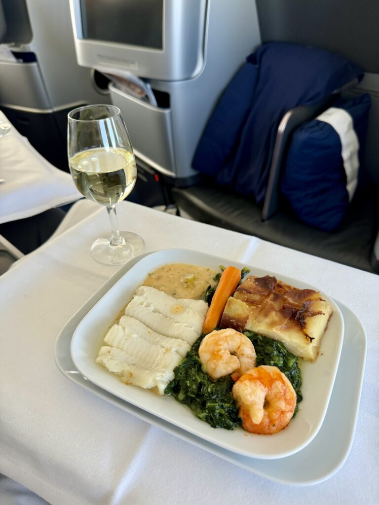 lufthansa 747 business class main course