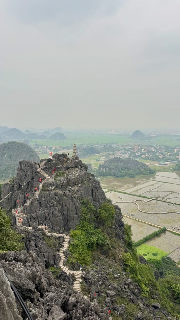 Hangmuabigpagoda